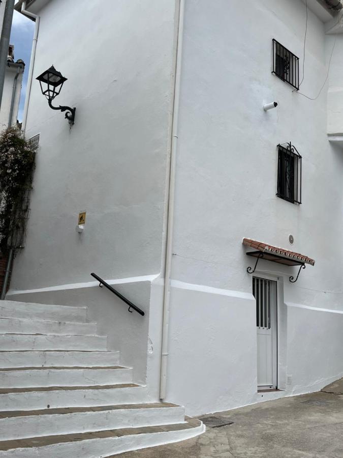 Maison De Village - Casa Manolo Y Jeannette Cartajima Exterior photo